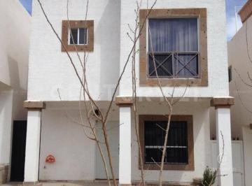 Casa · 106m² · 3 Recámaras · Casa en Venta en Fraccionamiento Paseo de Los Leones en Chihuahua, Chih.