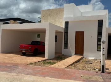 Casa · 225m² · 4 Recámaras · 2 Estacionamientos · Venta de Casa en Residencial Capri Cholul Mérida Yucatán