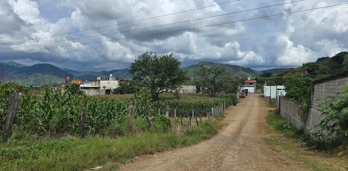 Bodega 002: Km 5, Tejupilco