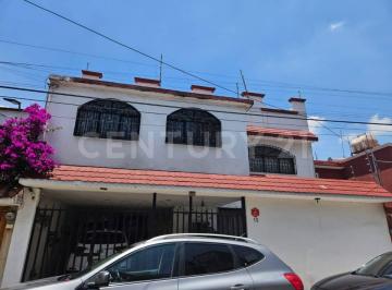Casa · 240m² · 3 Recámaras · 2 Estacionamientos · Casa en Venta en Col. El Parque, Naucalpan, Mex.