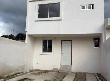 Casa de 3 habitaciones, Santa Cruz Tlaxcala · Casa de 3 Recámaras con Barra con Parrilla Empotrada en Cocina