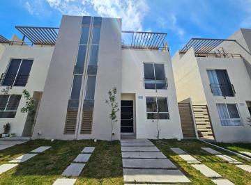 Casa de 3 habitaciones, Pachuca · ¡El Hogar Perfecto! Venta de Casa de 3 Recámaras