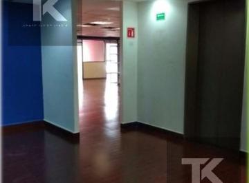 Oficina · 348m² · 5 Estacionamientos · Oficina en Renta