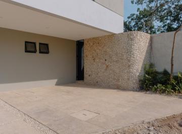 Casa en condominio · 206m² · 3 Recámaras · 2 Estacionamientos · Casa en Venta Dentro de Privada Boutique en Conkal