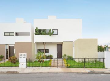Casa · 173m² · 3 Recámaras · 1 Estacionamiento · Residencia en Venta Cerca de Plaza Harbor