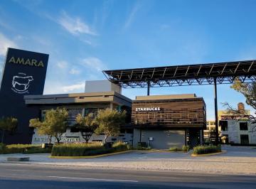 Local comercial · 405m² · 50 Estacionamientos · Local en Renta Plaza Amara Blvd. Aeropuerto León Guanajuato