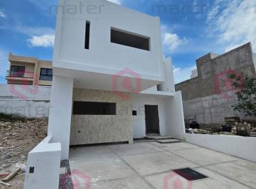 Casa de 4 habitaciones, Corregidora · Casa en Preventa en Valle Tinto, Corregidora | 4 Recámaras, Doble Altura y 3 Estacionamientos
