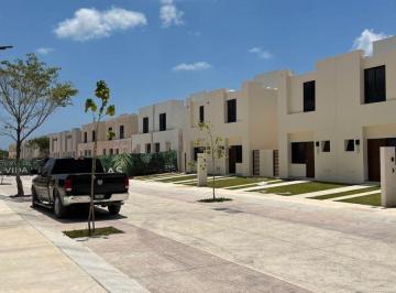 Casa de 2 habitaciones, Benito Juárez · Casa en Venta en Kulkana, Cancún |2 Rec Cerca del Tren Maya