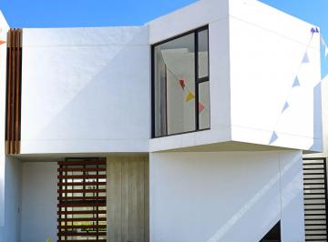 Casa de 4 habitaciones, Querétaro · Casa de 200 m² con 4 Recámaras en Venta, El Refugio