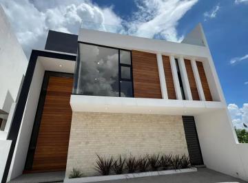 1 · Casa en Venta en Lomas de Juriquilla