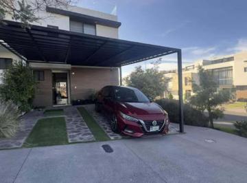Casa de 4 habitaciones, El Marqués · Venta Casa con Roof Garden Zibatá