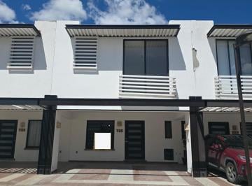 Casa · 130m² · 3 Recámaras · Renta de Casa en Fraccionamiento Amberes
