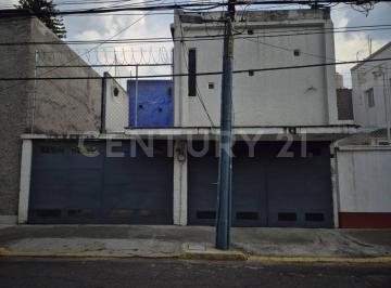 Casa · 249m² · 4 Recámaras · 2 Estacionamientos · Casa en Venta en Col. Justo Sierra, Iztapalapa, Ciudad de México