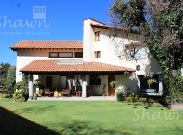 Casa · 1178m² · 4 Recámaras · 4 Estacionamientos · Casa en Venta en Hacienda San Martin Martin