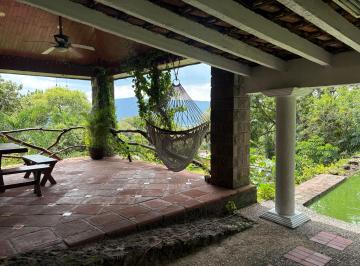 Casa de 4 habitaciones, Tepoztlán · Tu Refugio en Tepoztlán: Entre La Naturaleza y El Misticism