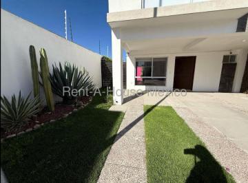 Casa en condominio de 3 habitaciones, El Marqués · Venta de Casa en Esquina 3 Recamaras con Roof, Zakia Gpt2498
