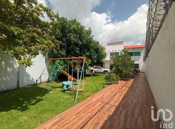 Casa · 312m² · 4 Recámaras · 2 Estacionamientos · Casa en Pedregal Las Fuentes en Venta Recien Remodelada