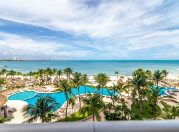 Departamento · 320m² · 4 Recámaras · 2 Estacionamientos · Venta Departamento en Las Olas Cancún Zona Hotelera