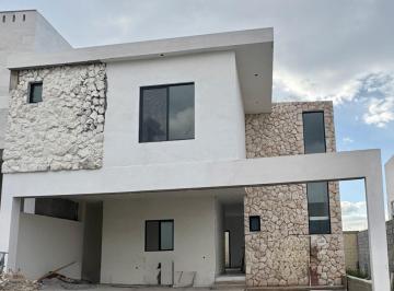 Casa de 3 habitaciones, Arteaga · Casa en Venta Fracc. San Joaquín