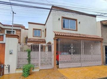 Casa de 3 habitaciones, Monterrey · Casa Venta Colinas de San Jerónimo