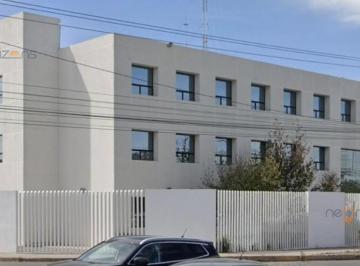 Edificio · 2400m² · 70 Estacionamientos · Carr 57 en Zona Industrial Esquina con Eje 128 y Av Industrias Slp