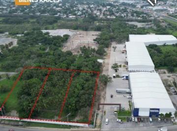 Bodega comercial · 8000m² · 27 Estacionamientos · Bodega Industrial en Miramar