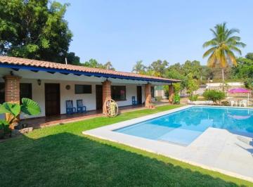 Casa · 354m² · 4 Recámaras · Casa en Venta en Yautepec, Morelos