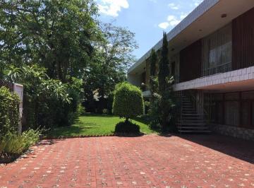 Casa · 791m² · 3 Recámaras · 4 Estacionamientos · Cv - 310 Casa en Venta en Calle Azahar Col. Flores, Tampico, Tam