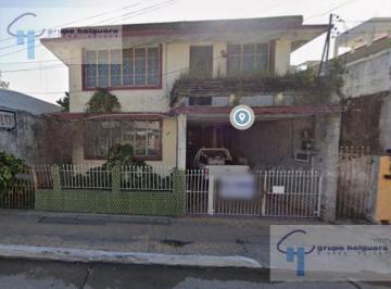Casa · 600m² · 4 Recámaras · 1 Estacionamiento · Casa en Venta en Calle Tamaulipas Entre Colon y 20 de Nov Cerca del Zona Centro Tampico