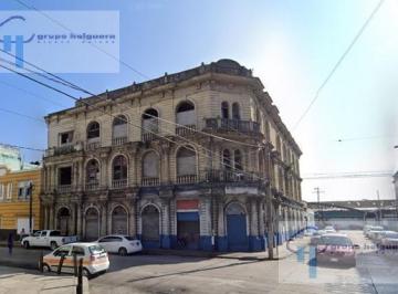 Edificio · 2208m² · Elo - 617 Edificio en Venta en Calle Héroes del Cañonero, Esquina con Isauro Alfaro, Zona Centro de T