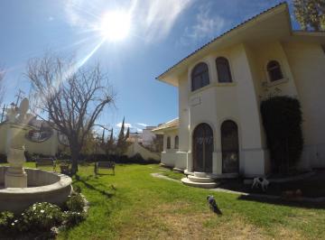 Casa · 746m² · 3 Recámaras · Casa Residencial de Lujo en Pachuca Excelente Oferta