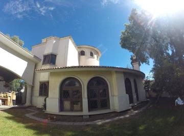 Casa · 746m² · 3 Recámaras · Casa Residencial de Lujo en Pachuca Excelente Oferta