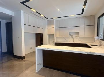 Casa · 810m² · 4 Recámaras · 4 Estacionamientos · Casa - Residencial y Club de Golf La Herradura Etapa a