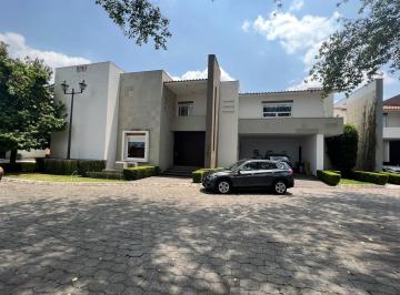 Casa en condominio · 550m² · 3 Recámaras · 4 Estacionamientos · Venta de Casa en Conjunto Málaga en La Providencia Metepec