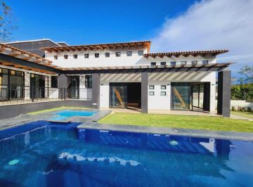 Casa · 322m² · 3 Recámaras · 4 Estacionamientos · Venta Casa Rancho San Diego - Amueblada