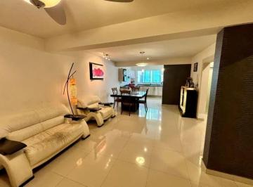 Casa de 4 habitaciones, Morelia · Venta Casa con Jardín y Departamento en Félix Ireta Morelia Cas_5255 Cm