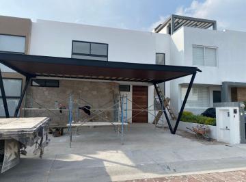 Casa de 4 habitaciones, Corregidora · Casa Mairan en Venta en Cañadas de Lago