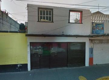 Casa de 4 habitaciones, Miguel Hidalgo · Casa en Venta en Lago Kolind, Pensil Norte. Miguel Hidalgo, Ciudad de México. Clg