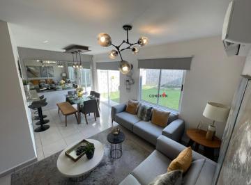 5fc4c60ab75b354695c6438a0f930ca86b5f3f1fa387b5d54f800d3bdb5268eb · Casa en Venta con Recámara en Planta Baja, en Fracc. Privado.