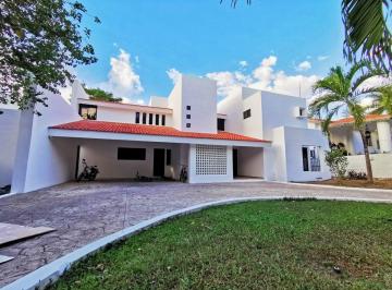 8d6748b8a14af7bd1356d545a627de678af3dd32c93ec4867e5916a5147e9131 · Venta de Hermosa Casa en La Ceiba, Club de Golf