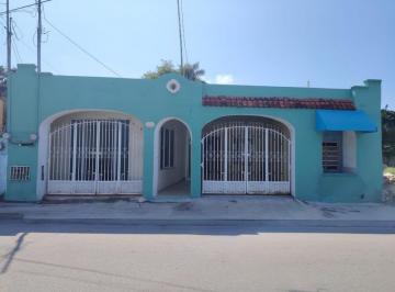 Casa · 190m² · 3 Recámaras · Amplia Casa en Venta Lazaro Cardenas Merida Oriente (Avc - 2690)