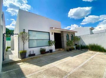 Casa · 190m² · 3 Recámaras · 3 Estacionamientos · Casa de un Piso en Venta en Cumbres del Lago Juriquilla