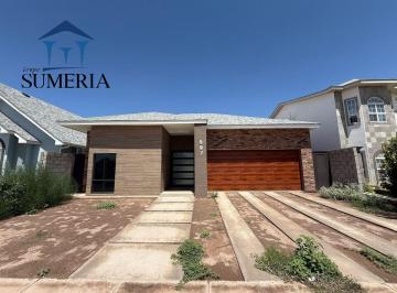 de882c69bd9bba6691e8a5067c3615c23109f3174425993b46c0222d28192774 · Casa en Venta en Residencial Los Leones de un Piso