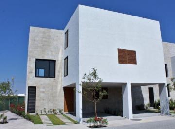 Casa de 3 habitaciones, Querétaro · Jurica Casa de Tres Niveles en Venta Rah3465