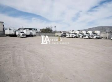 Terreno industrial · 8216m² · 10 Estacionamientos · Venta de Terreno Industrial Santa Cecilia