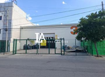 Bodega comercial · 700m² · 4 Estacionamientos · Renta de Bodega Cintermex