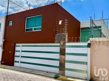 Casa · 269m² · 3 Recámaras · 2 Estacionamientos · Amplia Casa en Ex Hda Concepción Morillotla