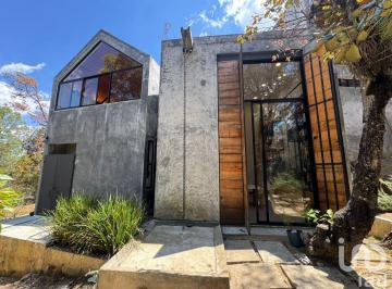 Casa · 331m² · 3 Recámaras · 2 Estacionamientos · Se Vende Casa en San Cristóbal de Las Casas, Chiapas
