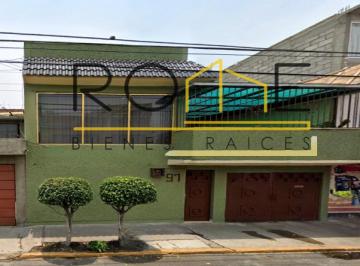 Casa de 3 habitaciones, Nezahualcóyotl · Casa en Nezahualcoyotl con Tres habitaciones.¡Remate Bancario!