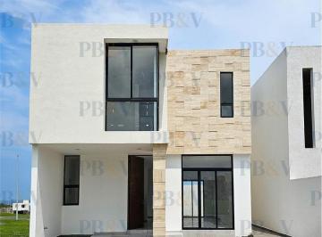 Casa · 125m² · Casa Livorno en Venta en Fracc. Lomas del Mediterráneo en La Riviera Veracruzana.
